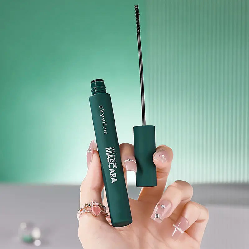 🌟 SWAYVmin Ultra-Black Mascara – Waterproof, Lengthening & Volumizing