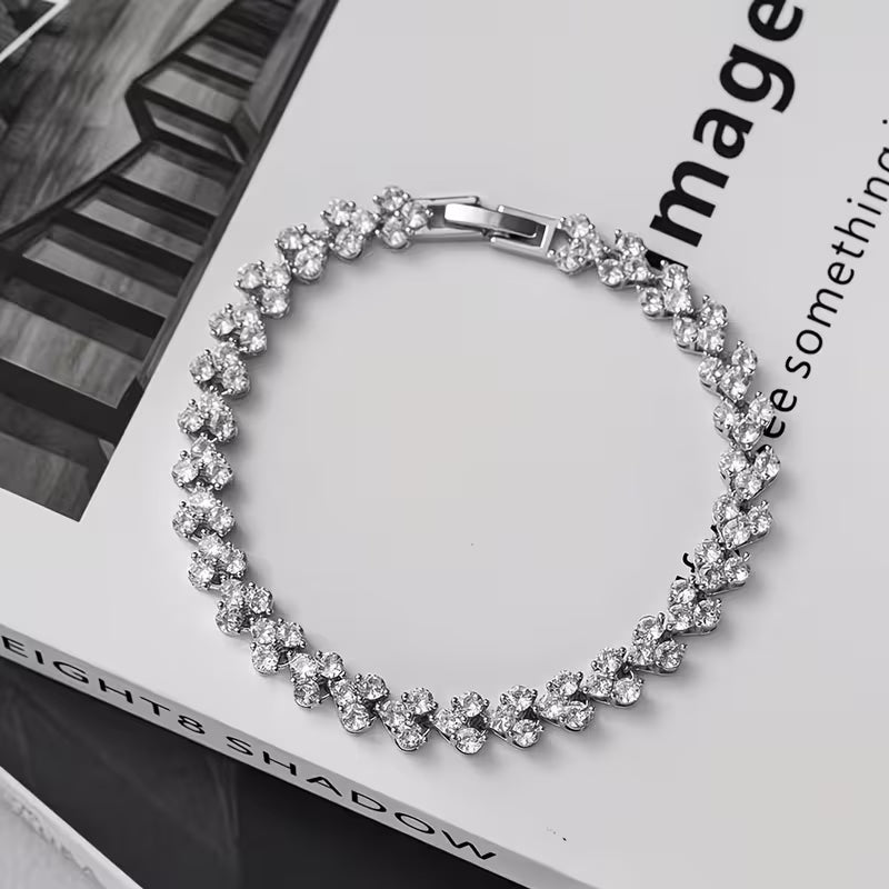 Luna Pearl Twist Bracelet